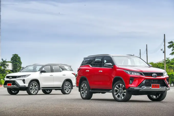 Thuê Xe Toyota Fortuner Legender 7 Chỗ Tự Lái